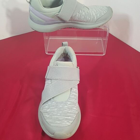 Vionic Shoes - Vionic Woman's SZ 6 Pro  Marlene Adjustable Strap Sneaker, Gray/Purple